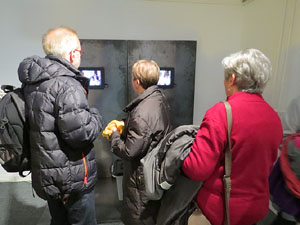 Inauguraci&oacute; de l'exposici&oacute; '55 urnes per la Llibertat' a la Fundaci&oacute; Fita, a la Casa de Cultura de Girona