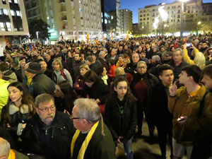 Manifestaci&oacute; contra el judici al proc&eacute;s. Concentraci&oacute; a la pla&ccedil;a de l'U d'octubre de 2017 i manifestaci&oacute; fins els Jutjats de Girona