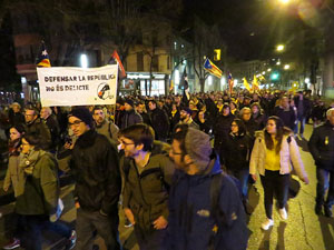 Manifestaci&oacute; contra el judici al proc&eacute;s. Concentraci&oacute; a la pla&ccedil;a de l'U d'octubre de 2017 i manifestaci&oacute; fins els Jutjats de Girona