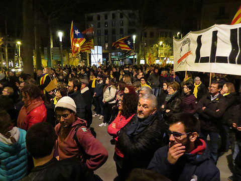 La concentraci&oacute; davant els Jutjats de Girona