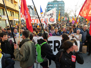 21F Vaga general. La manifestaci&oacute; m&eacute;s gran de la hist&ograve;ria de Girona, amb 70.000 participants