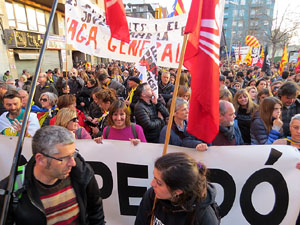 21F Vaga general. La manifestaci&oacute; m&eacute;s gran de la hist&ograve;ria de Girona, amb 70.000 participants