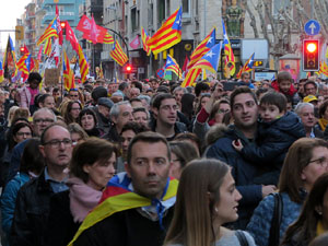 21F Vaga general. La manifestaci&oacute; m&eacute;s gran de la hist&ograve;ria de Girona, amb 70.000 participants