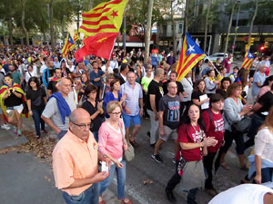 Manifestaci&oacute; contra la viol&egrave;ncia de l'Estat. Pre-commemoraci&oacute; de l'1-O