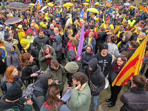 Marxa Groga pels Drets Civils i Nacionals. Concentraci&oacute; a la pla&ccedil;a de l'U d'octubre de 2017