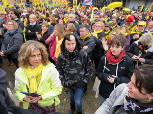 Marxa Groga pels Drets Civils i Nacionals. Concentraci&oacute; a la pla&ccedil;a de l'U d'octubre de 2017