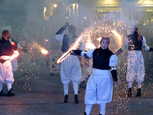 La Cavalcada de Reis 2019. Arribada del seguici a la pla&ccedil;a del Vi