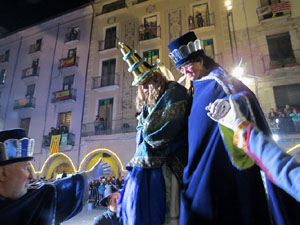 La Cavalcada de Reis 2019. Arribada del seguici a la pla&ccedil;a del Vi