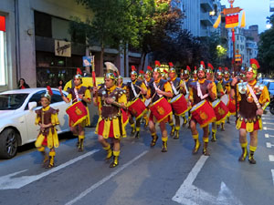 Setmana Santa 2019 a Girona. Sortida dels Manaies per lliurar el Pen&oacute;