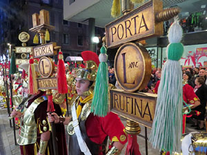 Setmana Santa 2019 a Girona. Sortida dels Manaies per lliurar el Pen&oacute;