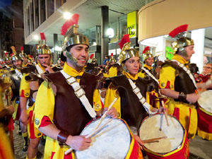 Setmana Santa 2019 a Girona. Sortida dels Manaies per lliurar el Pen&oacute;
