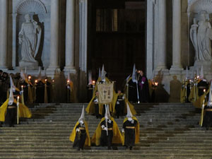 Setmana Santa 2019 a Girona. Divendres Sant. La process&oacute; del Sant Enterrament