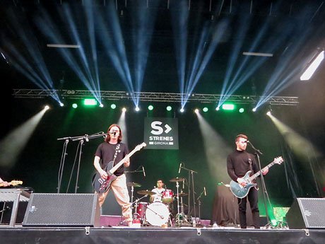 Festival Strenes 2019. Concert d'Aliena a la pla&ccedil;a Catalunya dins la programaci&oacute; de la Festa Major de l'Strenes