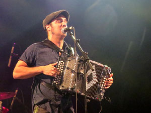 Festival Strenes 2019. Concert de Joan Garriga a la pla&ccedil;a Catalunya