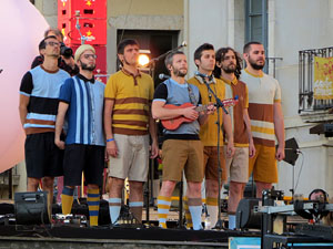 Festival Strenes 2019. Concert inaugural al terrat del punt d'Informaci&oacute; de la Rambla, a c&agrave;rrec d'Oques Grasses