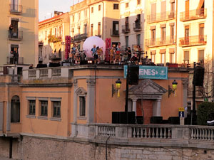 Festival Strenes 2019. Concert inaugural al terrat del punt d'Informaci&oacute; de la Rambla, a c&agrave;rrec d'Oques Grasses