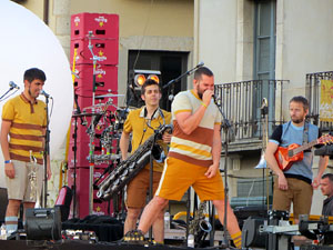 Festival Strenes 2019. Concert inaugural al terrat del punt d'Informaci&oacute; de la Rambla, a c&agrave;rrec d'Oques Grasses