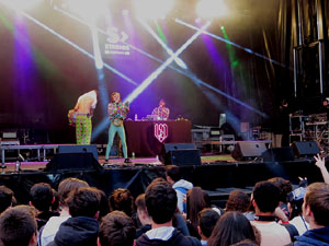 Festival Strenes 2019. Concert de Lildami a la pla&ccedil;a Catalunya