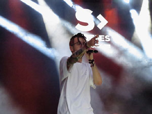 Festival Strenes 2019. Concert de Lildami a la pla&ccedil;a Catalunya