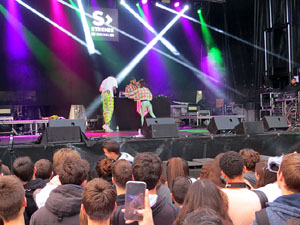Festival Strenes 2019. Concert de Lildami a la pla&ccedil;a Catalunya
