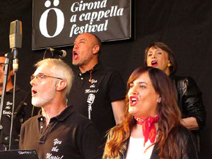 Festival A Cappella 2019. Actuaci&oacute; de Yes the Music! a la pla&ccedil;a de la Independ&egrave;ncia