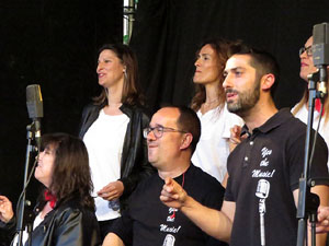 Festival A Cappella 2019. Actuaci&oacute; de Yes the Music! a la pla&ccedil;a de la Independ&egrave;ncia