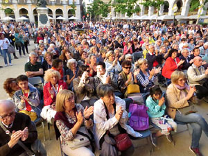 Festival A Cappella 2019. Actuaci&oacute; de Yes the Music! a la pla&ccedil;a de la Independ&egrave;ncia