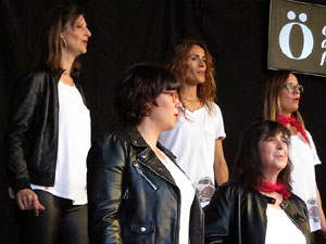 Festival A Cappella 2019. Actuaci&oacute; de Yes the Music! a la pla&ccedil;a de la Independ&egrave;ncia