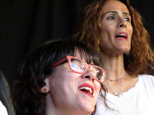 Festival A Cappella 2019. Actuaci&oacute; de Yes the Music! a la pla&ccedil;a de la Independ&egrave;ncia