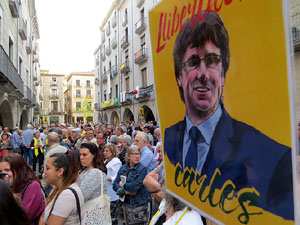 Concentraci&oacute; a la pla&ccedil;a del Vi per la independ&egrave;ncia i la llibertat dels presos pol&iacute;tics