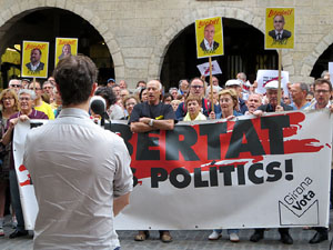 Concentraci&oacute; a la pla&ccedil;a del Vi per la independ&egrave;ncia i la llibertat dels presos pol&iacute;tics