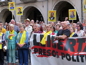 Concentraci&oacute; a la pla&ccedil;a del Vi per la independ&egrave;ncia i la llibertat dels presos pol&iacute;tics