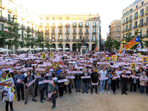 Concentraci&oacute; contra el judici de l'1-O a la pla&ccedil;a de la Independ&egrave;ncia