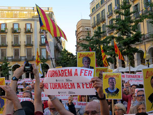 Concentraci&oacute; contra el judici de l'1-O a la pla&ccedil;a de la Independ&egrave;ncia