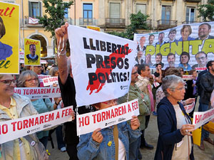 Concentraci&oacute; contra el judici de l'1-O a la pla&ccedil;a de la Independ&egrave;ncia