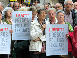 Concentraci&oacute; a la pla&ccedil;a del Vi per la independ&egrave;ncia i la llibertat dels presos pol&iacute;tics