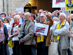 Concentraci&oacute; a la pla&ccedil;a del Vi per la independ&egrave;ncia i la llibertat dels presos pol&iacute;tics