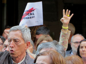 Concentraci&oacute; a la pla&ccedil;a del Vi per la independ&egrave;ncia i la llibertat dels presos pol&iacute;tics