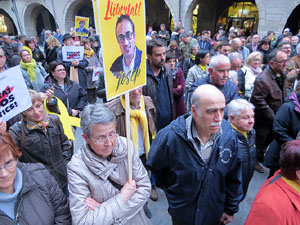 Concentraci&oacute; a la pla&ccedil;a del Vi per la independ&egrave;ncia i la llibertat dels presos pol&iacute;tics