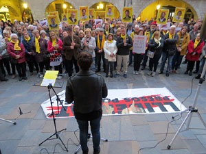 Concentraci&oacute; a la pla&ccedil;a del Vi per la independ&egrave;ncia i la llibertat dels presos pol&iacute;tics