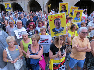 Concentraci&oacute; a la pla&ccedil;a del Vi per la independ&egrave;ncia i la llibertat dels presos pol&iacute;tics