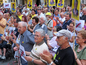 Concentraci&oacute; a la pla&ccedil;a del Vi per la independ&egrave;ncia i la llibertat dels presos pol&iacute;tics