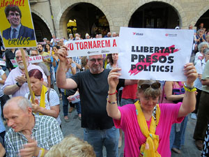 Concentraci&oacute; a la pla&ccedil;a del Vi per la independ&egrave;ncia i la llibertat dels presos pol&iacute;tics