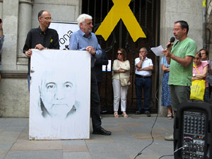 Concentraci&oacute; a la pla&ccedil;a del Vi per la independ&egrave;ncia i la llibertat dels presos pol&iacute;tics