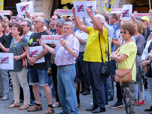 Concentraci&oacute; a la pla&ccedil;a del Vi per la independ&egrave;ncia i la llibertat dels presos pol&iacute;tics