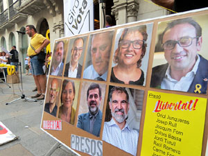 Concentraci&oacute; a la pla&ccedil;a del Vi per la independ&egrave;ncia i la llibertat dels presos pol&iacute;tics