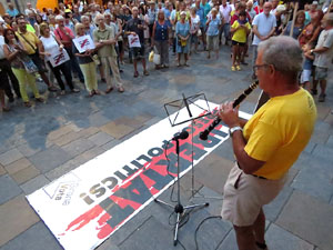 Concentraci&oacute; a la pla&ccedil;a del Vi per la independ&egrave;ncia i la llibertat dels presos pol&iacute;tics