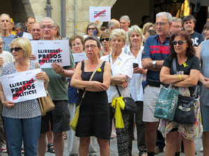 Concentraci&oacute; a la pla&ccedil;a del Vi per la independ&egrave;ncia i la llibertat dels presos pol&iacute;tics