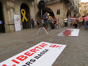 Concentraci&oacute; a la pla&ccedil;a del Vi per la independ&egrave;ncia i la llibertat dels presos pol&iacute;tics