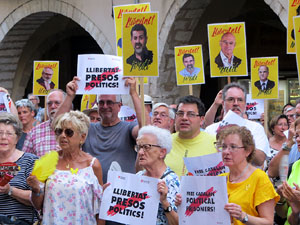 Concentraci&oacute; a la pla&ccedil;a del Vi per la independ&egrave;ncia i la llibertat dels presos pol&iacute;tics
